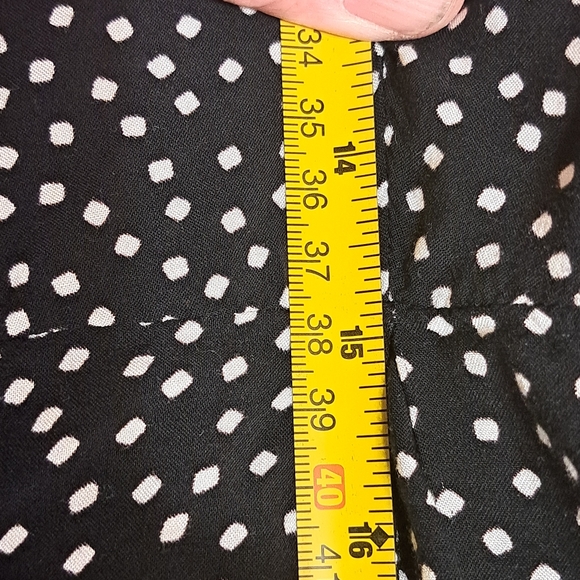 Urban Outfitters Size 8..1 Pc Short Set..Pleated..One Piece...Lined Short..Dots - Picture 10 of 10